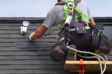 When Hiring a Roofing Specialist